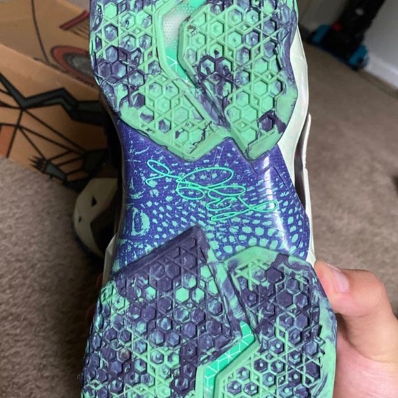 Lebron 14 all stars size 14 - Picture 3 of 4